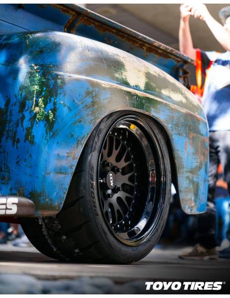 Pareja TOYO 185/60/13 R888R Semi-Slicks